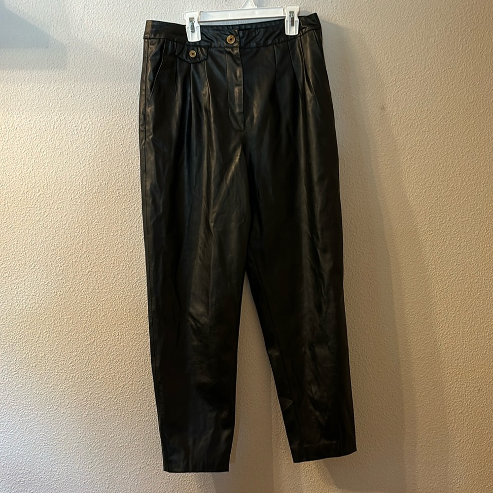 Blank NYC faux leather pants size 28